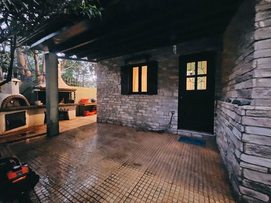 Μονοκατοικία για ενοικίαση Αμφιθέα (Παλαιό Φάληρο) - Φωτογραφία 1