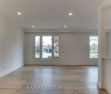 For Lease - 16 Stephenfrank Road Unit# Main, Toronto, Ontario - Photo 1