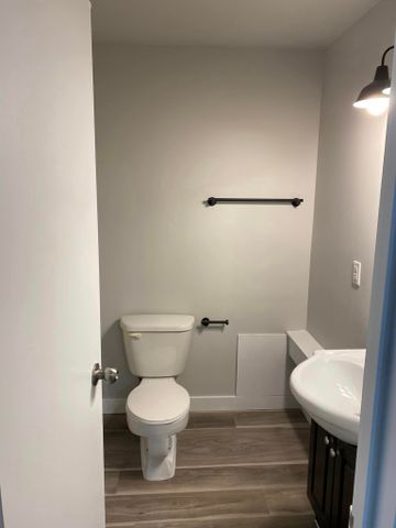 Manitoba, 364 & 424 Princeton Drive, R8N 0A2, Thompson - Photo 4