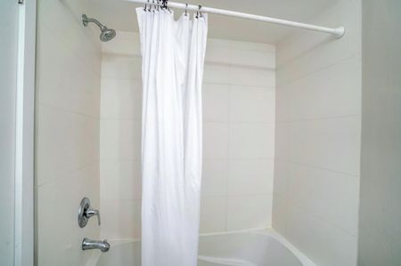 For Lease - 1039 Cedarglen Gate Unit# 28, Mississauga, Ontario - Photo 2