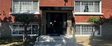 Unit 6 - 321 Irene Crescent - Move-in Ready! | 321 Irene Crescent, Ottawa - Photo 1