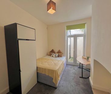 6 bedroom house to rent - Photo 4