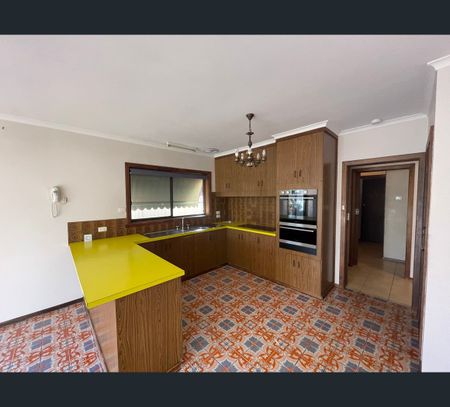 5 Haslem Street, Shepparton, Vic 3630 - Photo 2