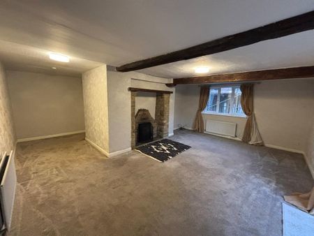 4 bedroom semi-detached house to rent - Photo 2
