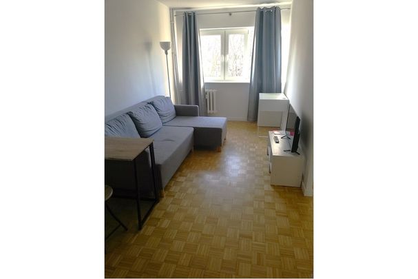 Kawalerka w bardzo dobrej lokalizacji - Photo 1