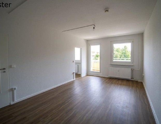 Praktische 3-Zimmer-Wohnung mit Balkon (WBS)! - Foto 1