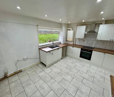 3 bedroom terraced house to rent - Photo 2