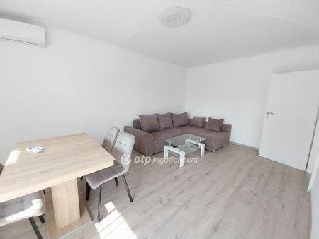 belváros, Szabolcs-Szatmár-Bereg, 4400, Nyíregyháza - Photo 2