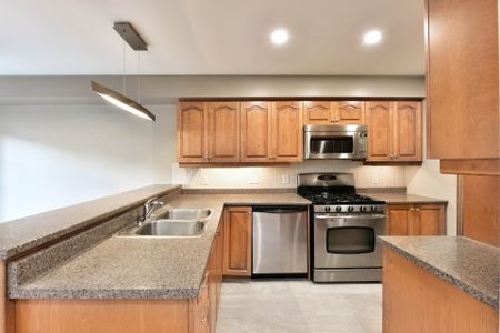 For Lease - 118 BRADDOCK Private, Barrhaven, Ontario - Photo 5