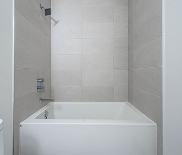 For Lease - 2075 King Road Unit# 119, King, Ontario - Photo 4