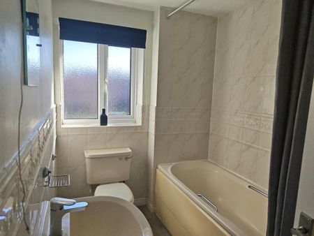 2 bedroom terraced house to rent - Photo 5