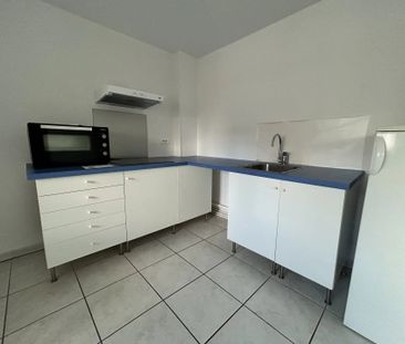 Location Appartement 2 pièces 64 m2 à Saint-Dié-des-Vosges - Photo 2