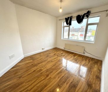 2 bedroom maisonette to rent - Photo 1