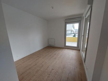 location Appartement T2 DE 46.7m² À MARSEILLE - Photo 4