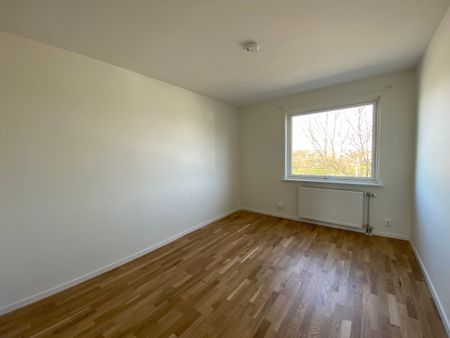 Hjelmarsrörsgatan 34 - Photo 4