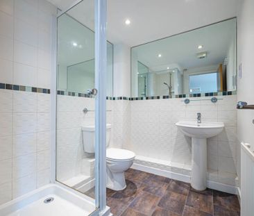 2 bed Flat for rent - Photo 6