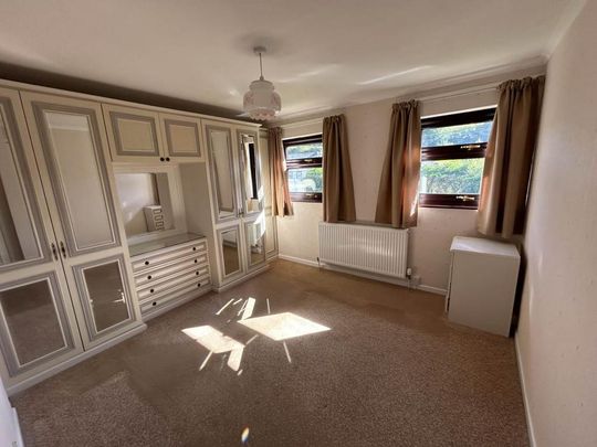 3 bedroom semi-detached house to rent - Photo 1