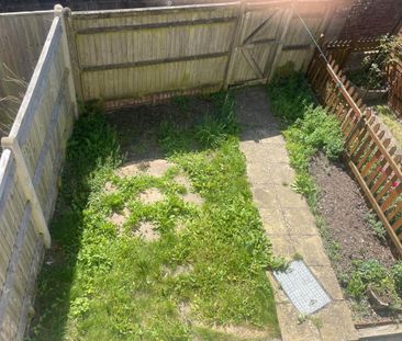 2 bedroom terraced house to rent - Photo 6