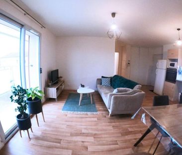 Location Appartement 3 pièces 67m² POITIERS 86000 - Photo 4