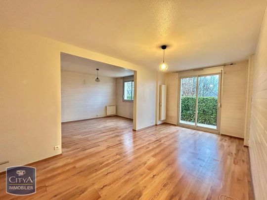 Location Appartement 4 pièces 78m² ST PRIEST EN JAREZ 42270 - Photo 1