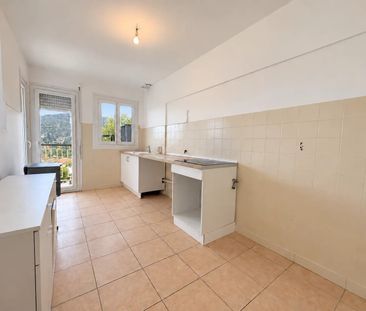 Location Appartement 3 pièces 76m² NICE 06000 - Photo 3