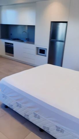 1 Lyons St, Sydney - Photo 2