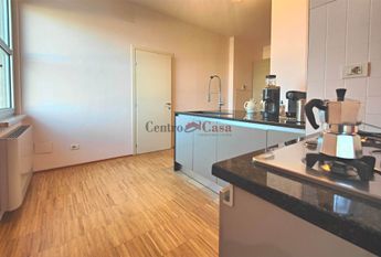 Signorile appartamento di 176 mq. ristrutturato, con vista panoramica