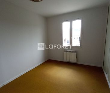 House - Photo 2