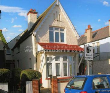 2 bedroom property to rent in Westcliff On Sea - Photo 1