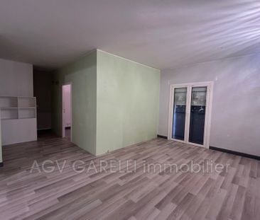 Location Maison 3 pièces 85m² HYERES 83400 - Photo 1