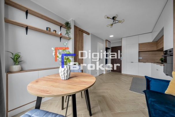 Warszawa, Wola, Żelazna - Photo 1