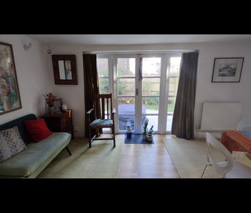 Room in a Shared Flat, London, NW3 - Photo 2