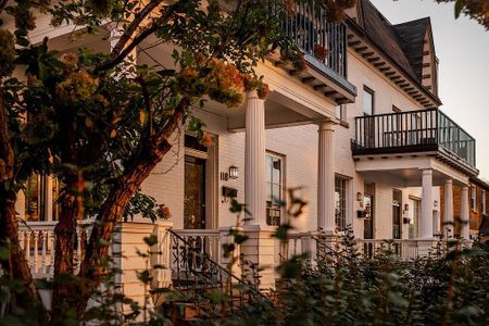 Lower Town - Photo 5