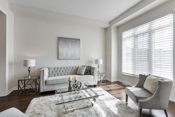 For Lease - 72 Joseph Hartman Crescent, Aurora, Ontario - Photo 1