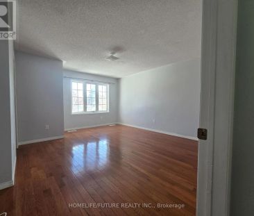 137 HARTFORD CRESCENT - Photo 6