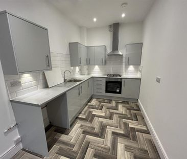 3 bedroom end of terrace house to rent - Photo 5