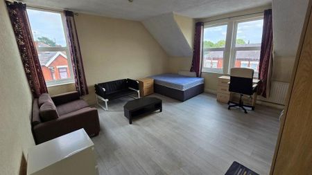 6 bedroom house to rent - Photo 4