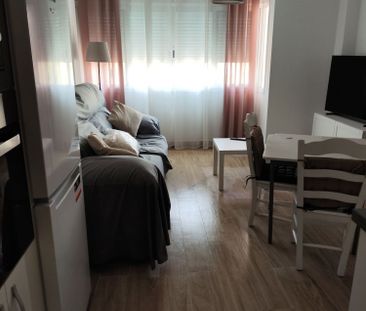 Alquiler de piso en Calle Nicolás Salmerón, 8 - Photo 2