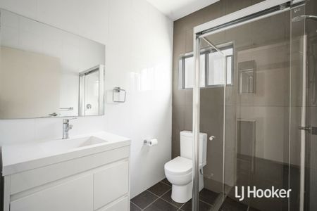 Fantastic 1 Bedroom Granny Flat - Great Location! - Photo 4