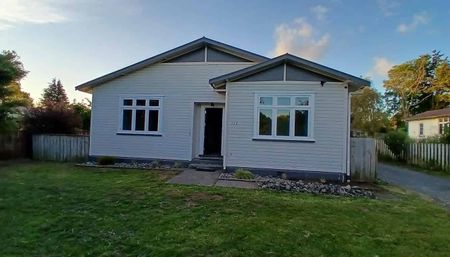 Charming 3BR Ohakune Home - Photo 4