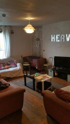 Cheltenham Road, Bristol - Photo 1