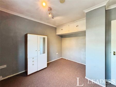 2 bedroom house to rent Great Brays, Harlow, CM18 - Photo 4