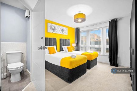 2 bedroom flat to rent - Photo 5