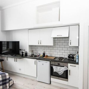 Studio to rent - Photo 2