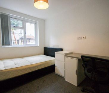 5 bedroom terraced house to rent - Photo 5