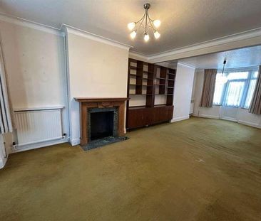 Tenterden Drive, Hendon, London, NW4 - Photo 1