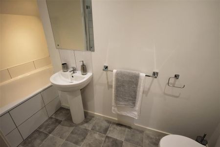 2 bedroom apartment to rent - Photo 2