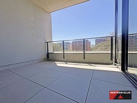 Fourth floor in the De Burgh! - Photo 5