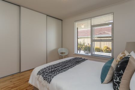 Open the Door to a Spacious unit in fabulous location - Photo 3