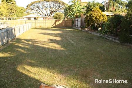 2/44 Hodel Street, Rosslea, QLD 4812 - Photo 4